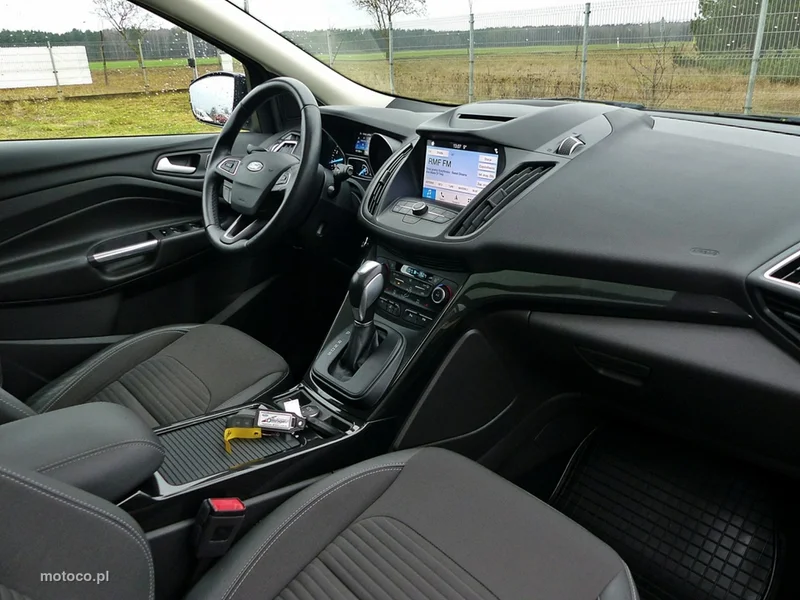 Ford Kuga II 25