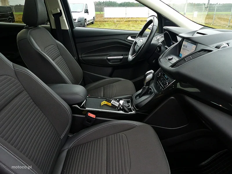 Ford Kuga II 26