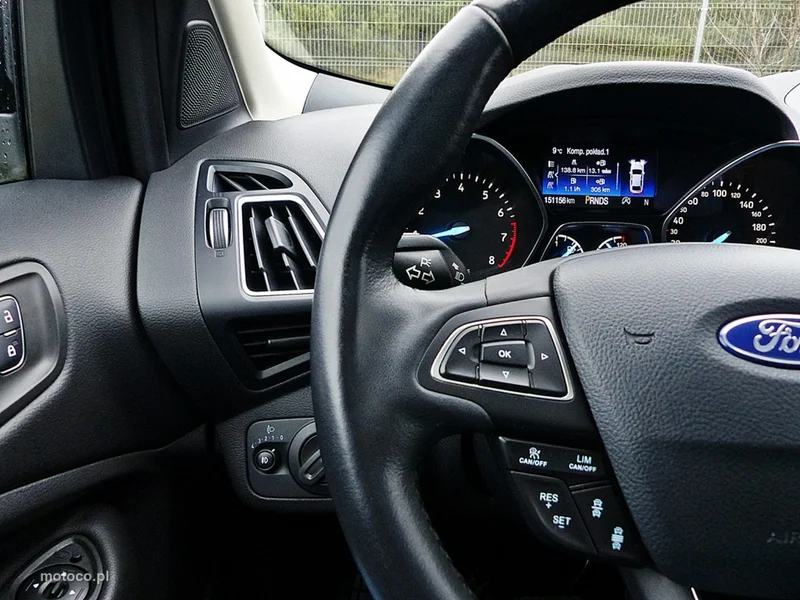 Ford Kuga II 31