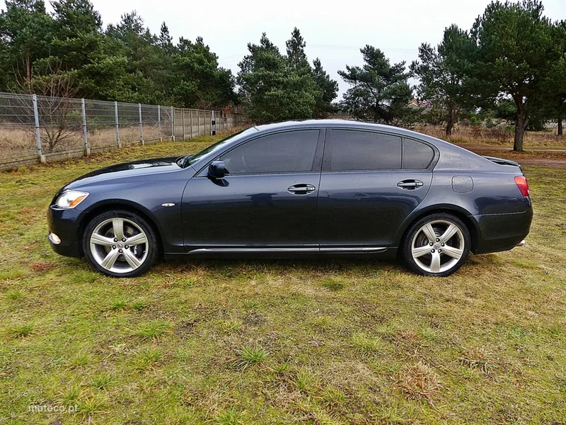 Lexus GS 13
