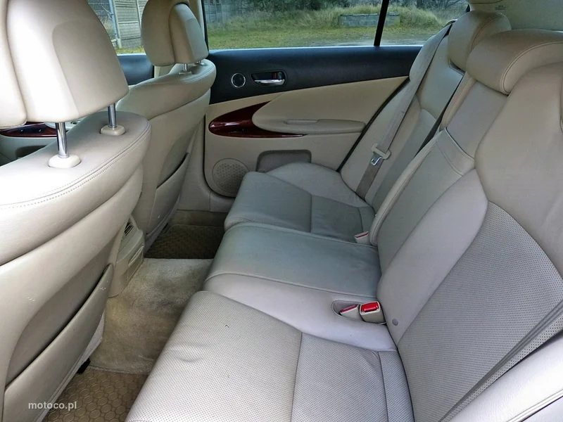 Lexus GS 22