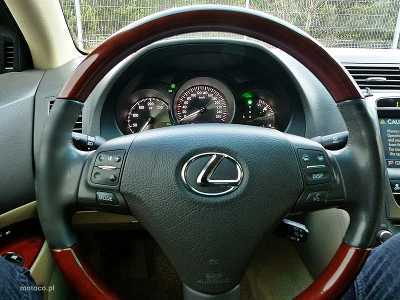 Lexus GS 27