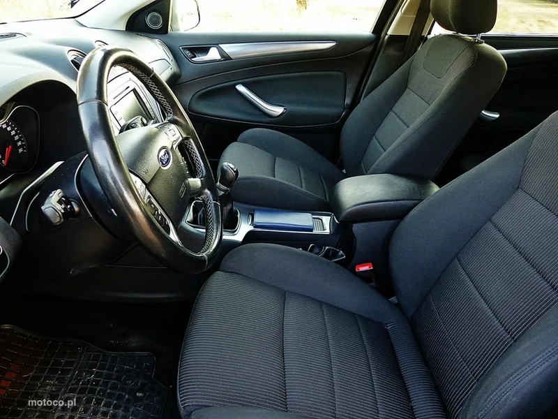 Ford Mondeo IV 19