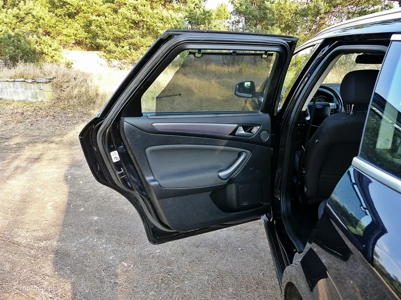 Ford Mondeo IV 21