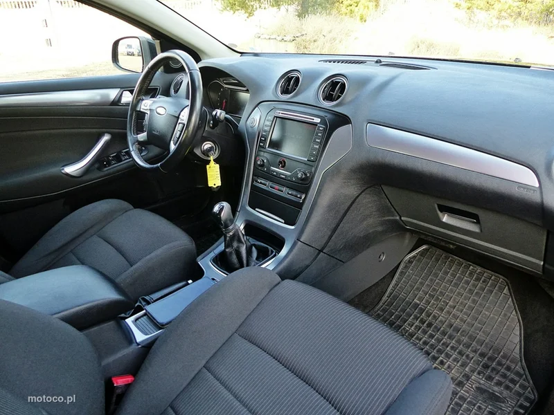 Ford Mondeo IV 25