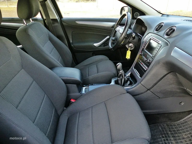 Ford Mondeo IV 26