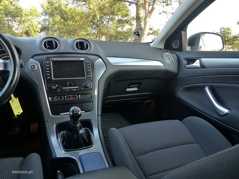 Ford Mondeo IV 37
