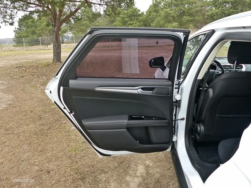 Ford Mondeo V 22