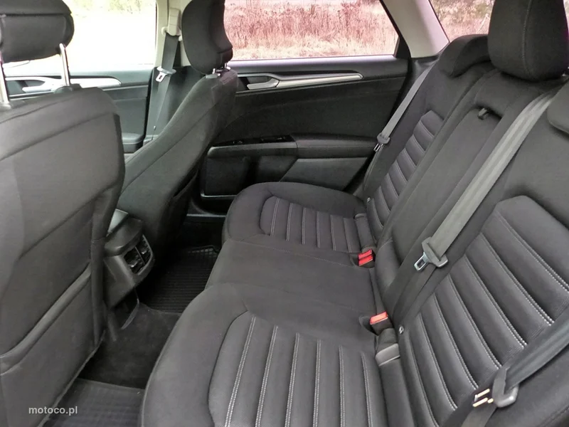 Ford Mondeo V 23
