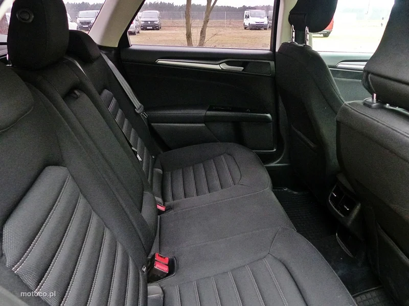 Ford Mondeo V 24