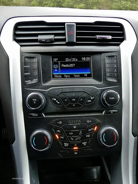 Ford Mondeo V 31