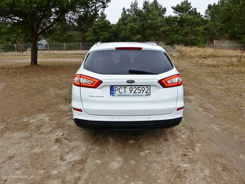 Ford Mondeo V 9