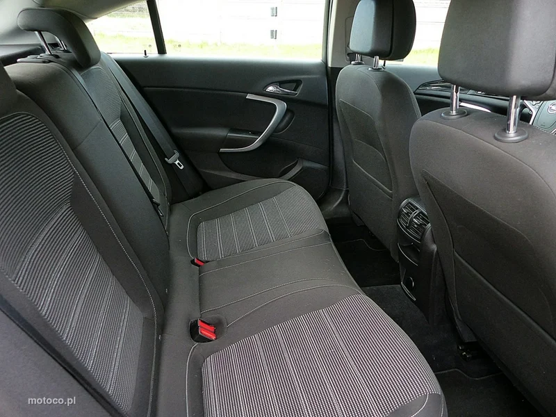 Opel Insignia A 23
