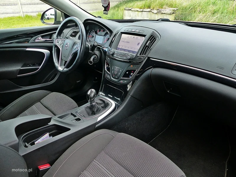 Opel Insignia A 24