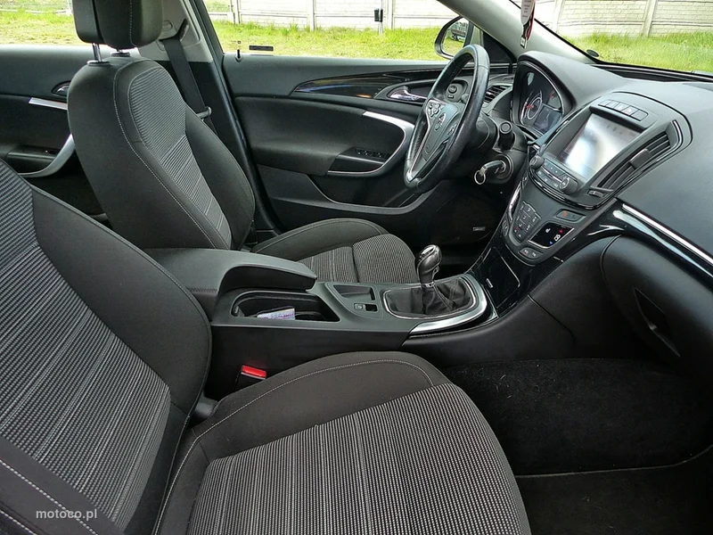 Opel Insignia A 25