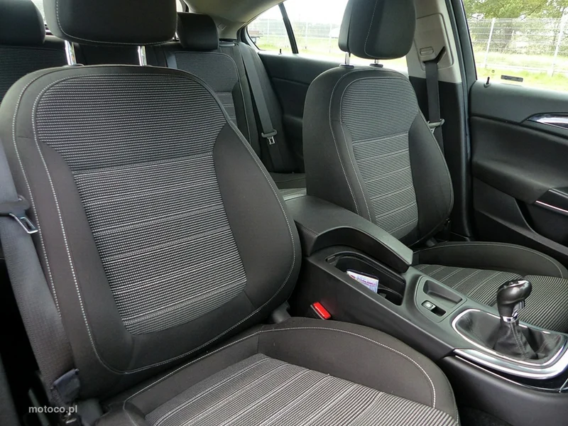 Opel Insignia A 26