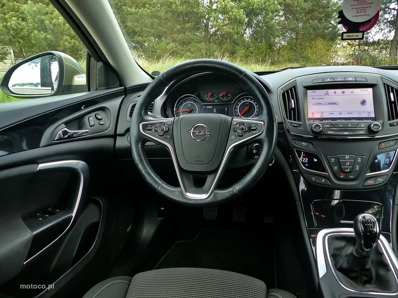 Opel Insignia A 35