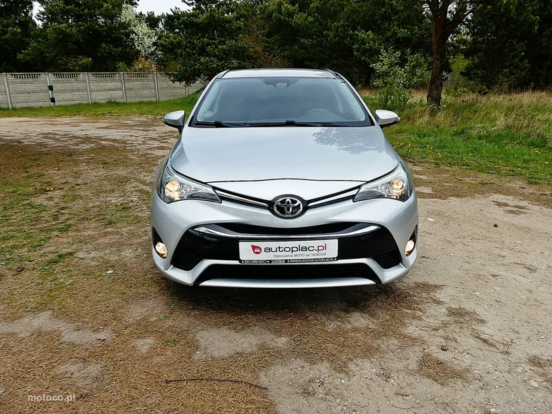 Toyota Avensis T27 2