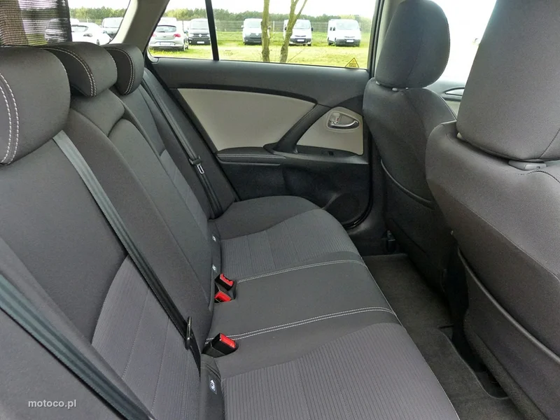 Toyota Avensis T27 24