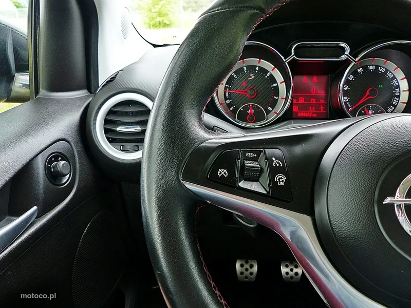 Opel Adam 31