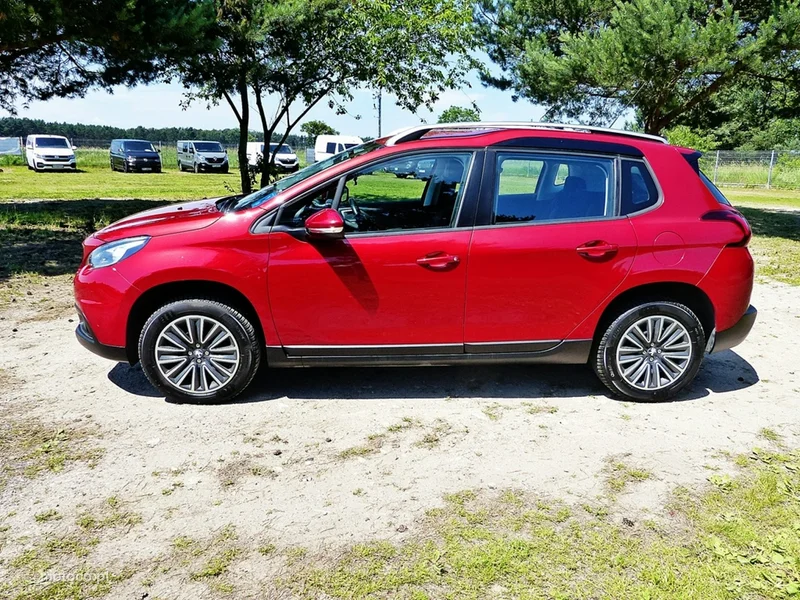 Peugeot 2008 13