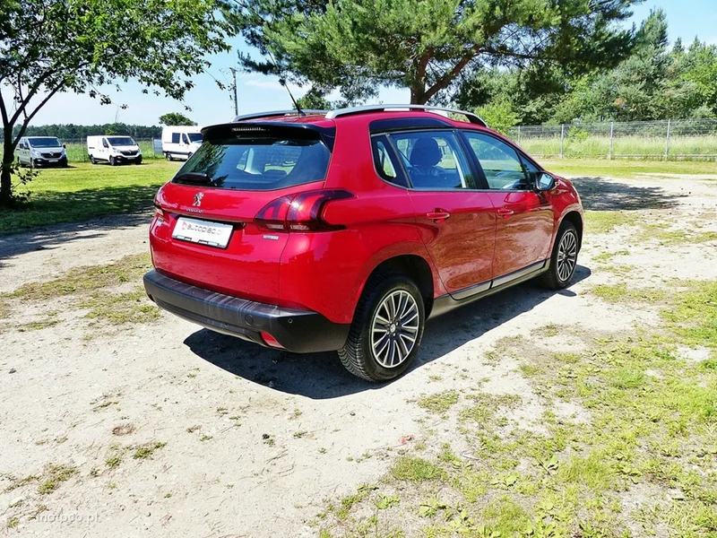 Peugeot 2008 8
