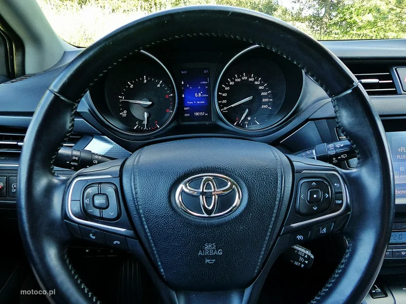 Toyota Avensis T27 27