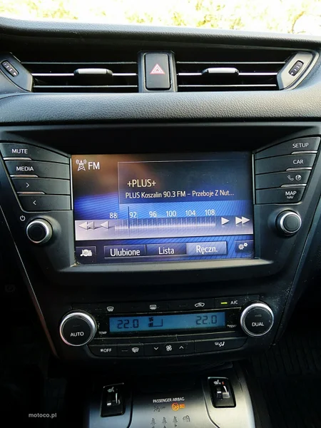 Toyota Avensis T27 31