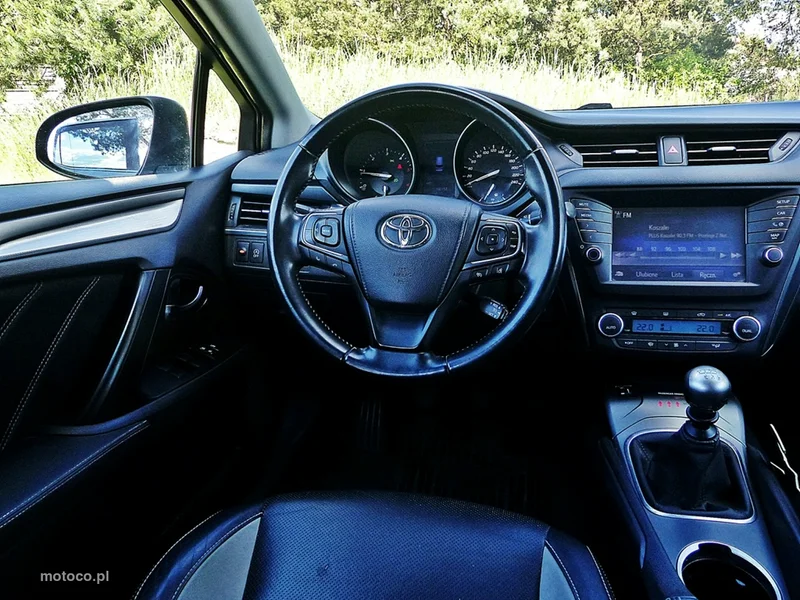 Toyota Avensis T27 35