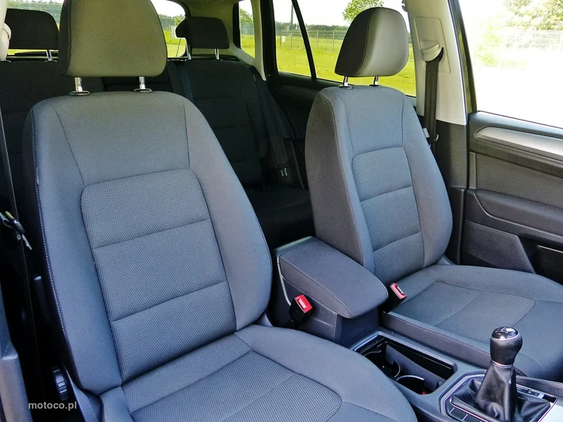 Volkswagen Golf Sportsvan VII 28