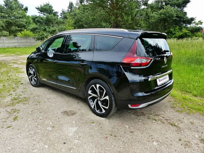 Renault Grand Scenic III 11