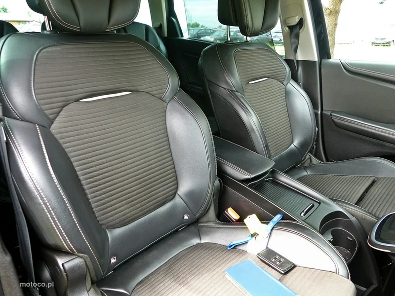 Renault Grand Scenic III 26