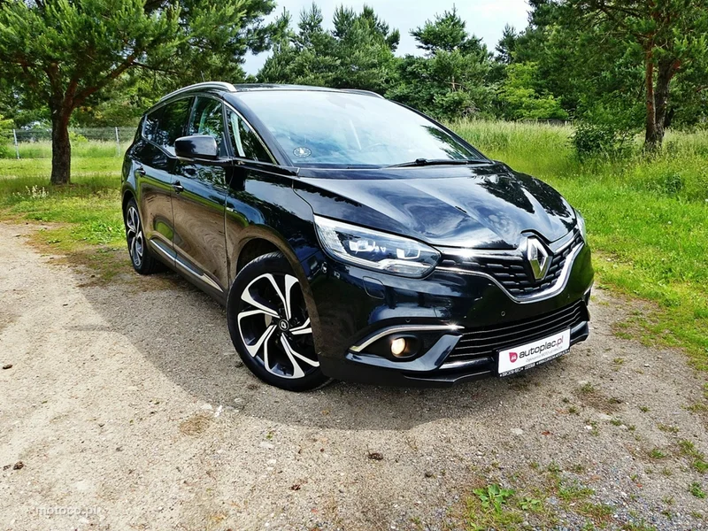 Renault Grand Scenic III 4