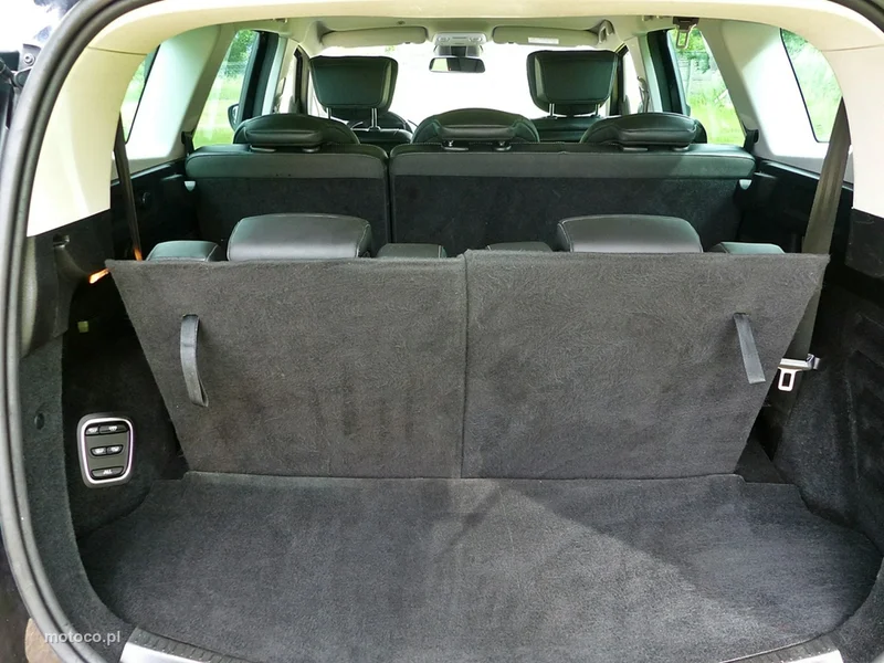 Renault Grand Scenic III 10