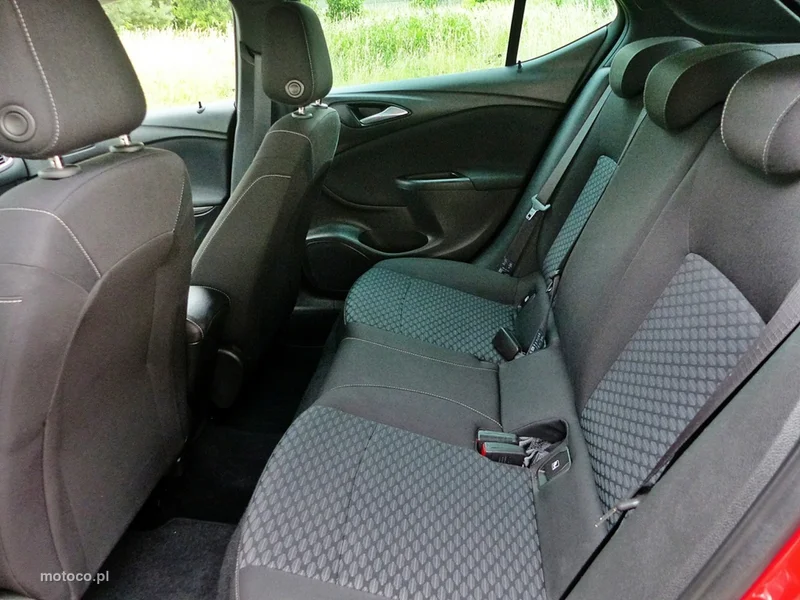 Opel Astra K 24