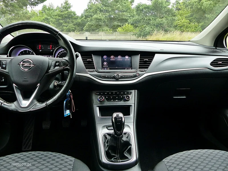 Opel Astra K 36