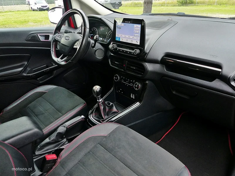 Ford EcoSport 24