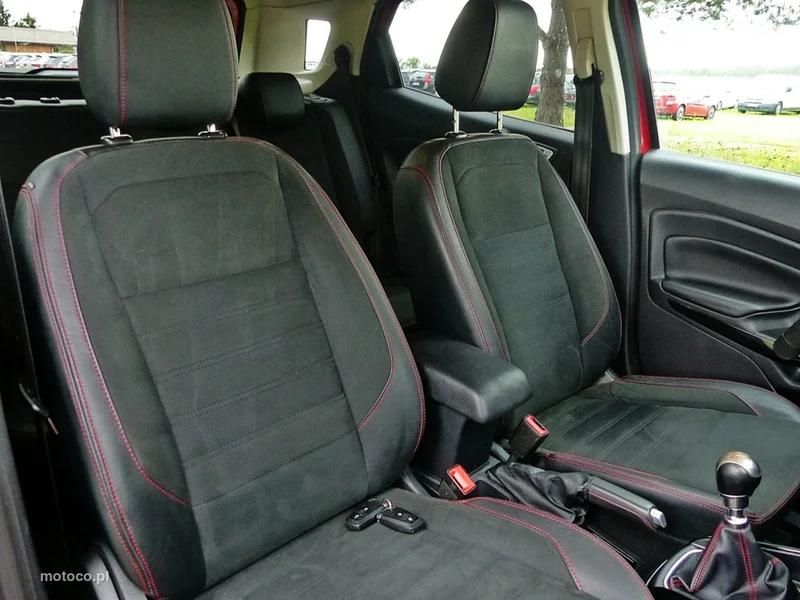 Ford EcoSport 26