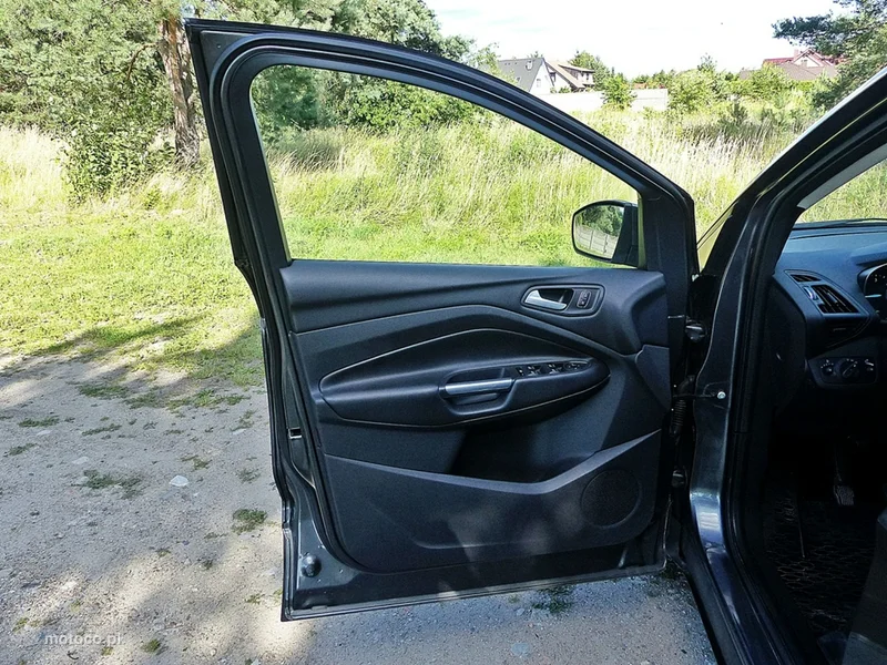 Ford Kuga II 18