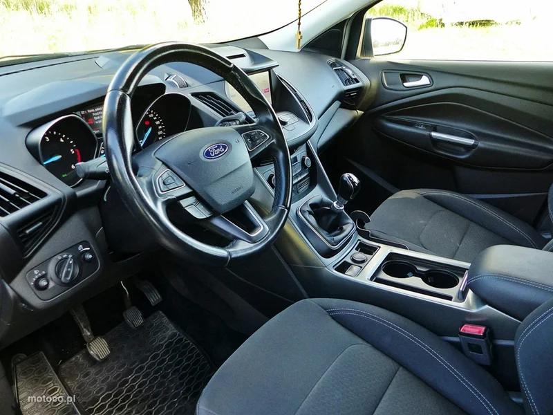 Ford Kuga II 19