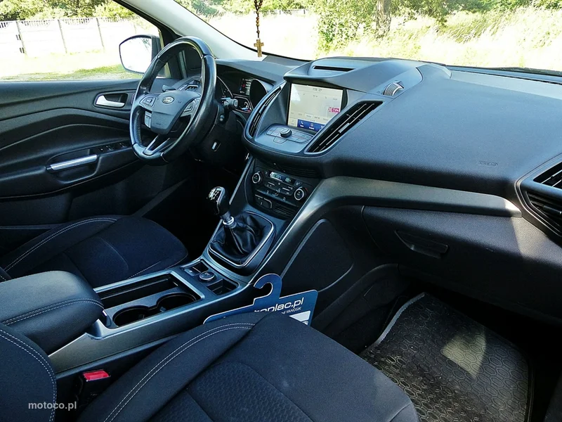 Ford Kuga II 25