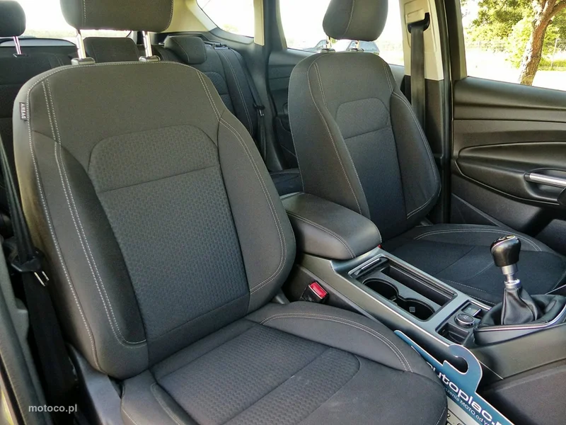 Ford Kuga II 27