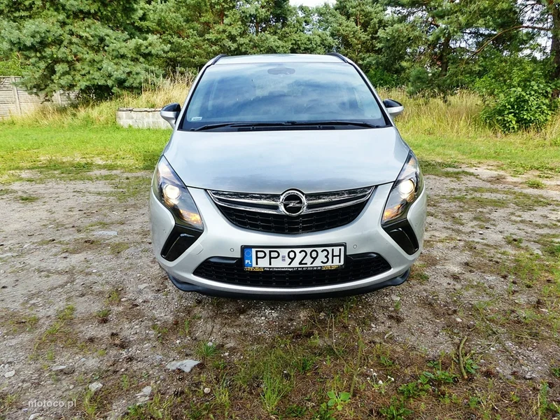 Opel Zafira C Tourer 2