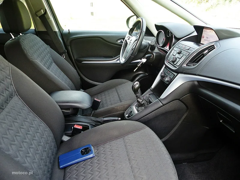 Opel Zafira C Tourer 26