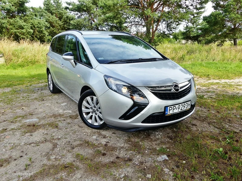 Opel Zafira C Tourer 4