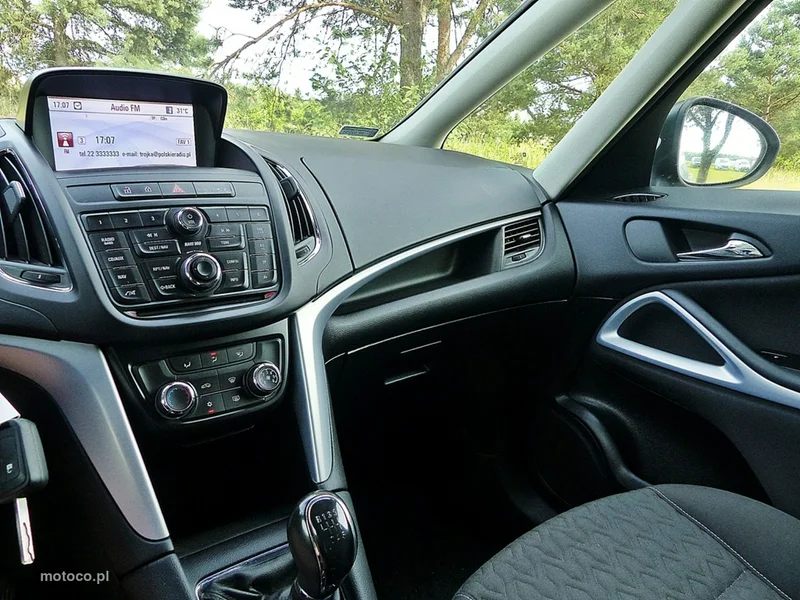 Opel Zafira C Tourer 34