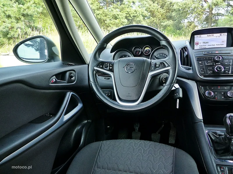 Opel Zafira C Tourer 35