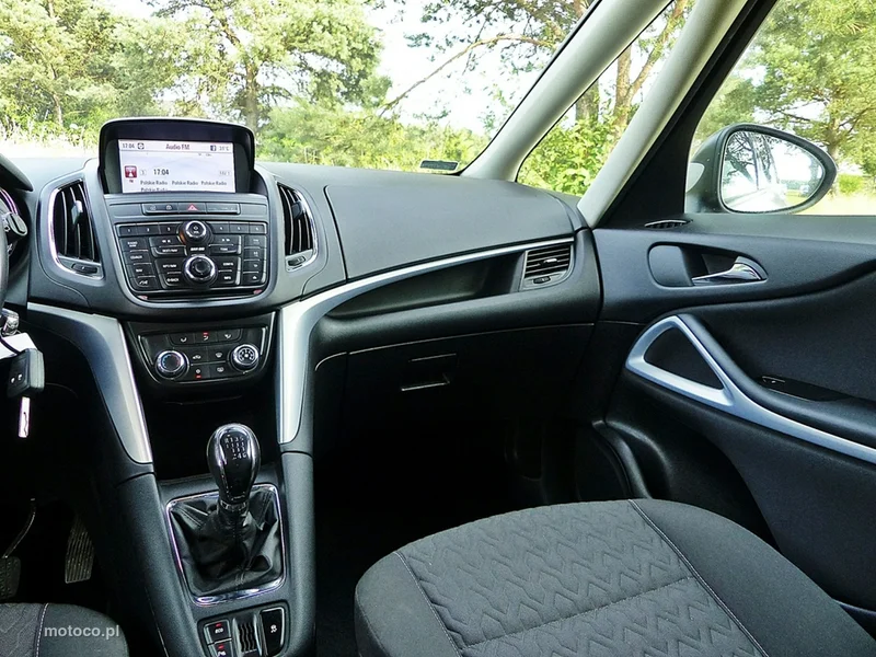 Opel Zafira C Tourer 37