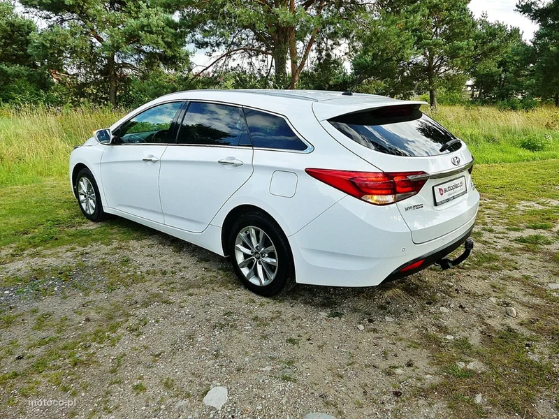 Hyundai i40 12