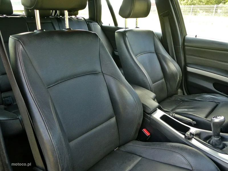 BMW Seria 3 E90 320 26